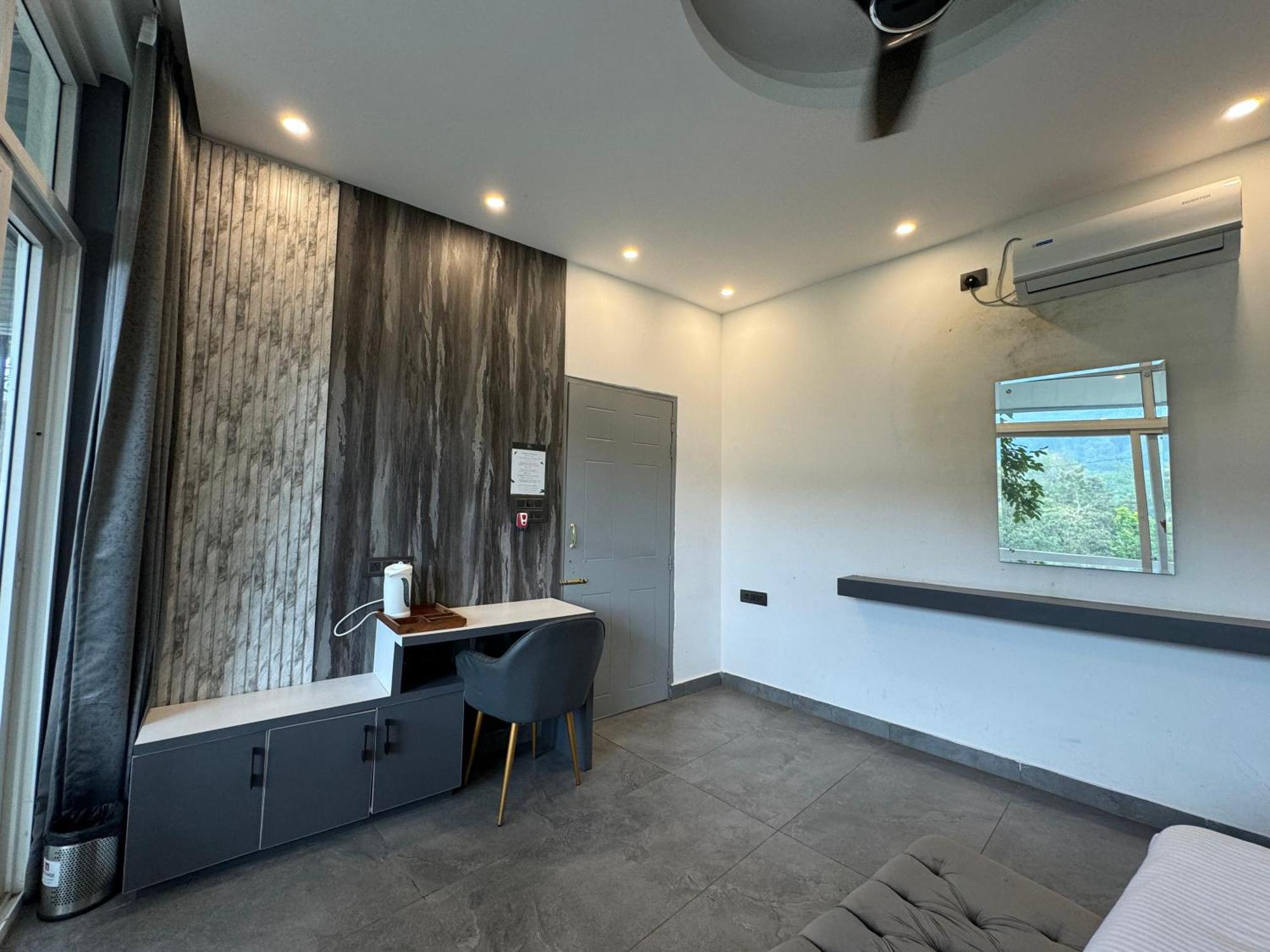 דהראדון Saraiville- Luxury Riverside Cottages מראה חיצוני תמונה