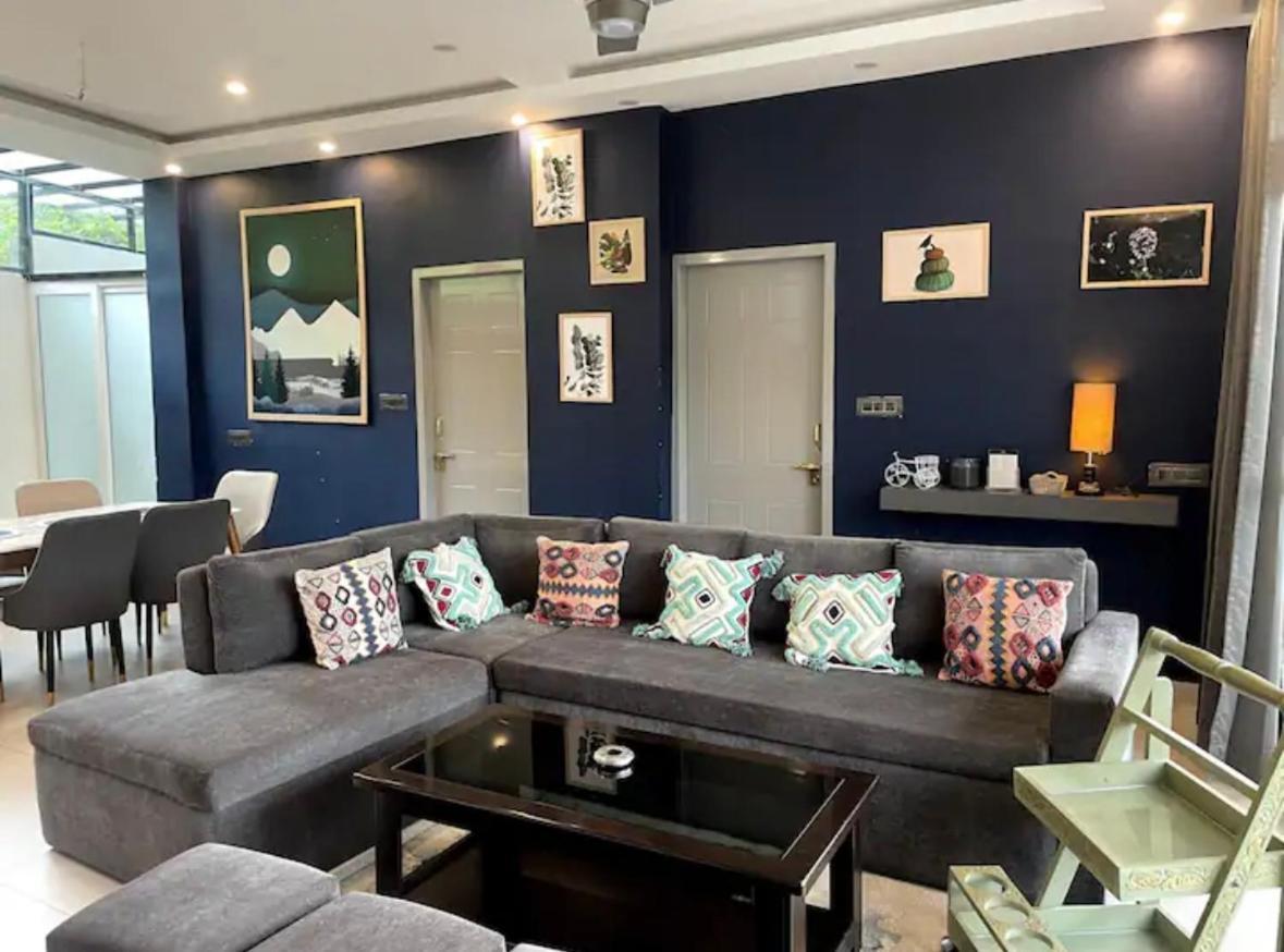 דהראדון Saraiville- Luxury Riverside Cottages מראה חיצוני תמונה
