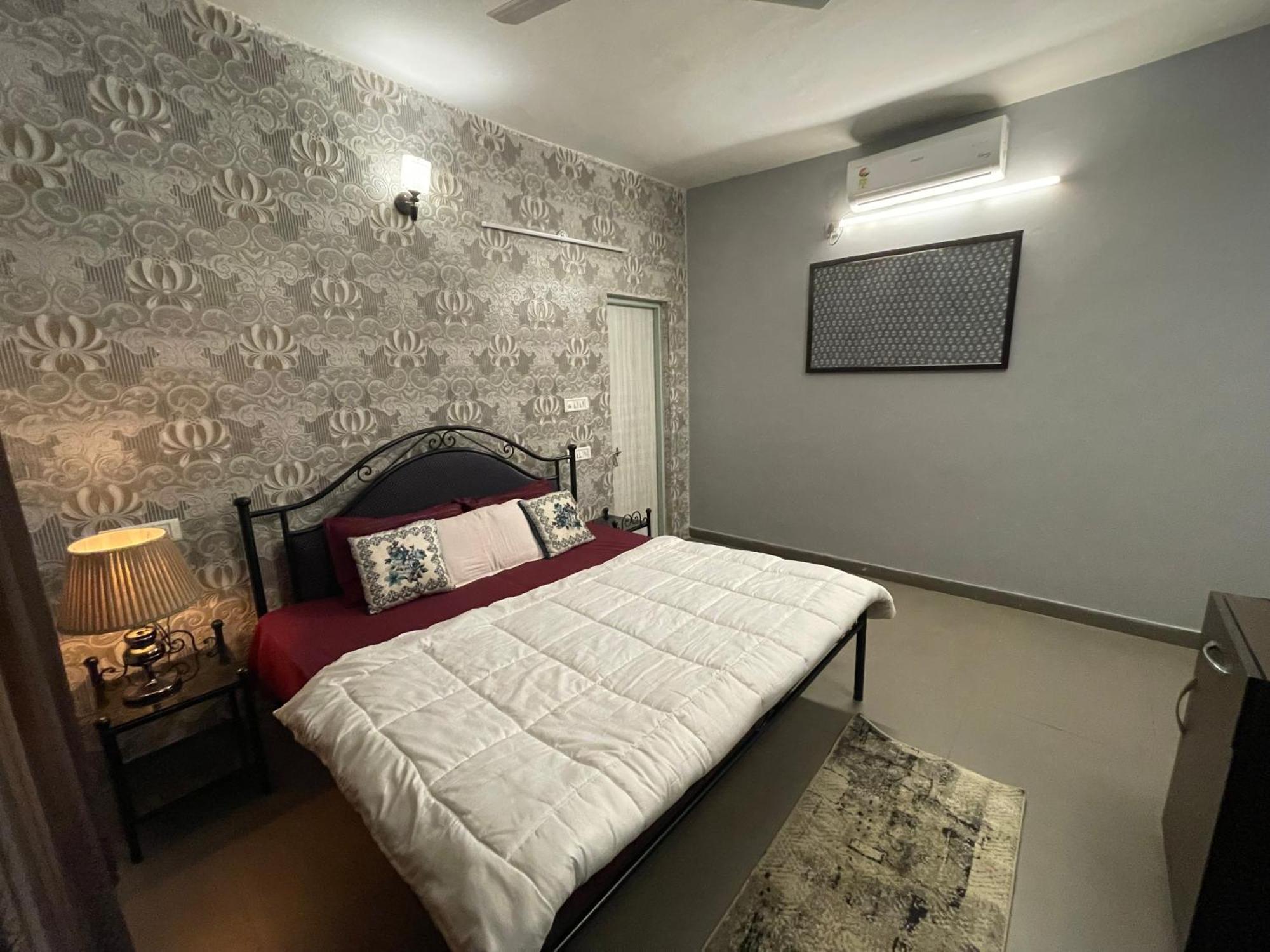דהראדון Saraiville- Luxury Riverside Cottages מראה חיצוני תמונה